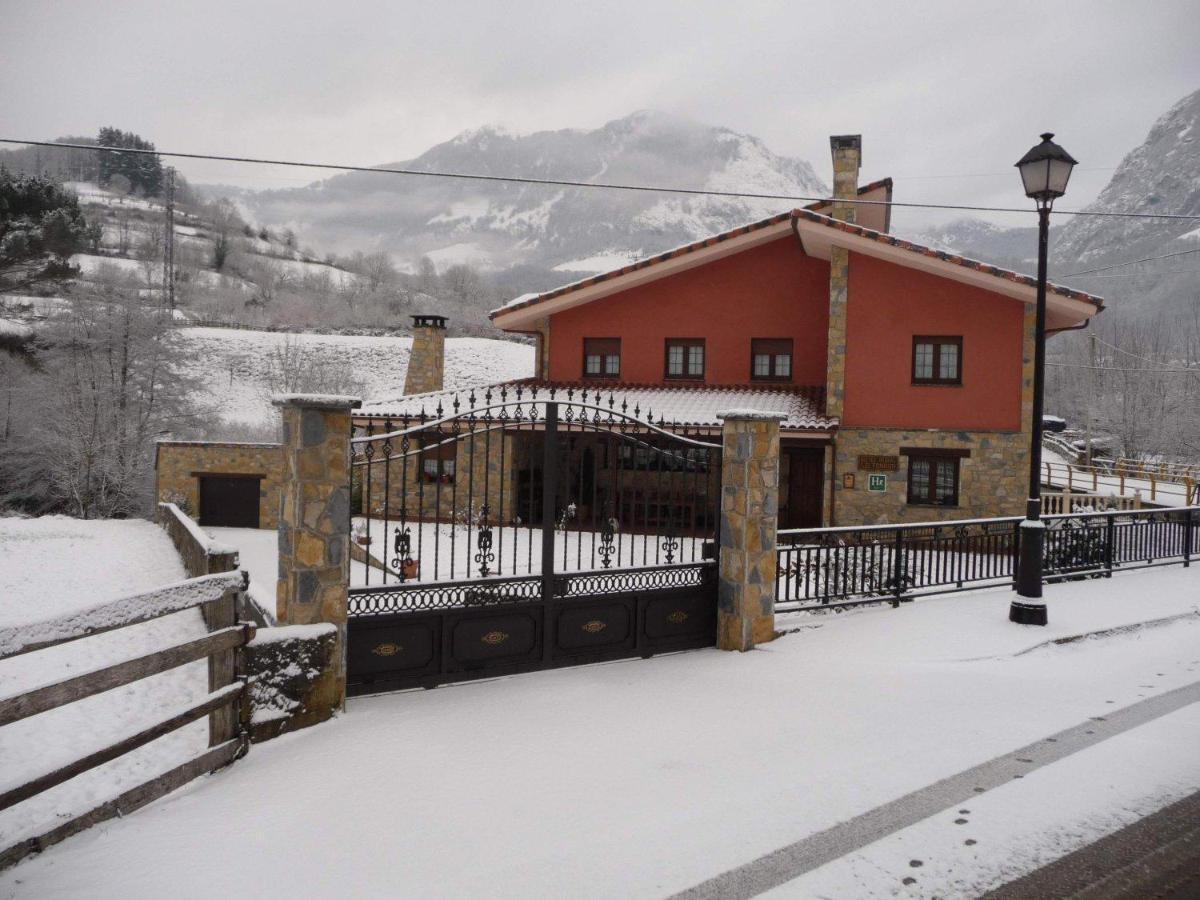 Hotel Rural El Fondon Soto De Agues Exterior photo